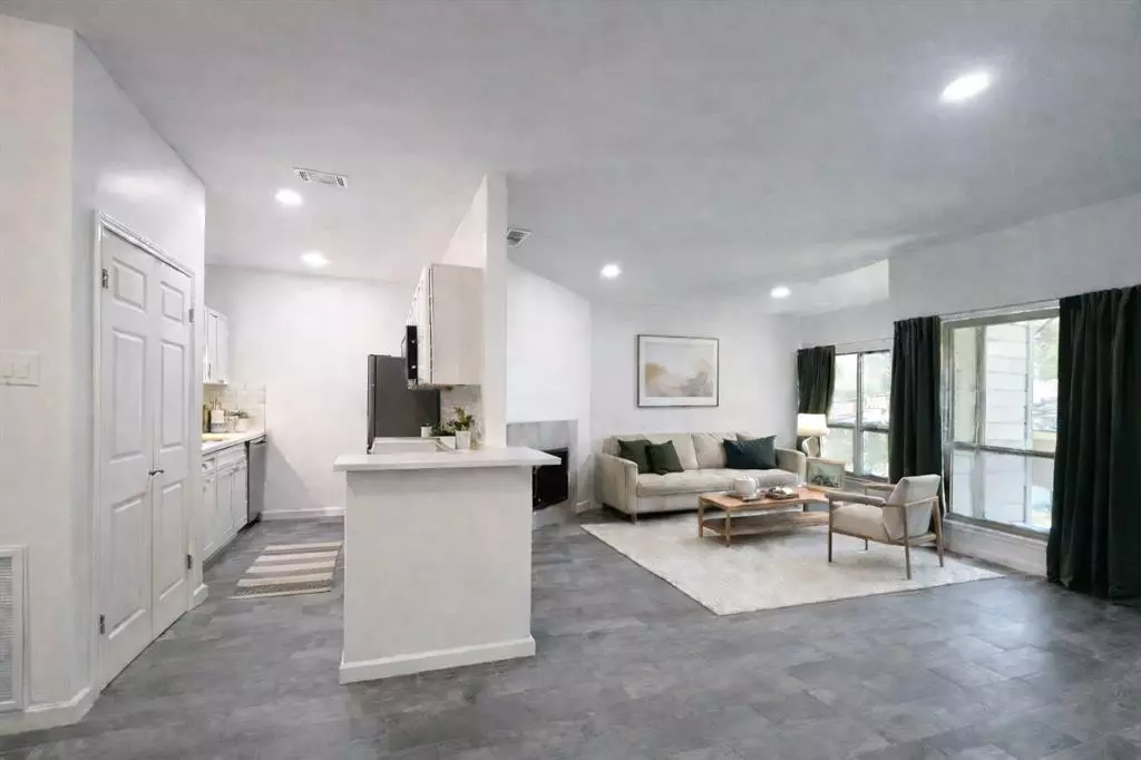 Dallas, TX 75243,9600 Royal Lane #202