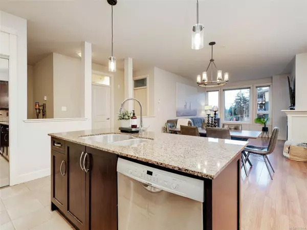 Langford, BC V9B 0J5,3220 Jacklin Rd #204