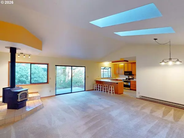 Brookings, OR 97415,1733 ARCH LN