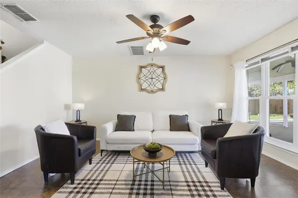 848 Stafford Station Drive, Saginaw, TX 76131