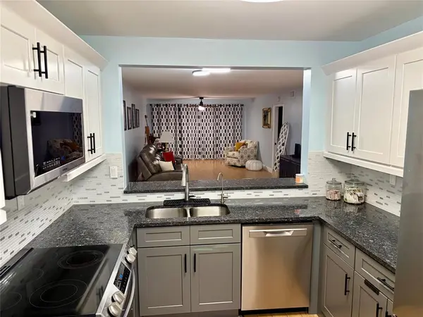 Fort Lauderdale, FL 33321,7302 S Devon Dr #307