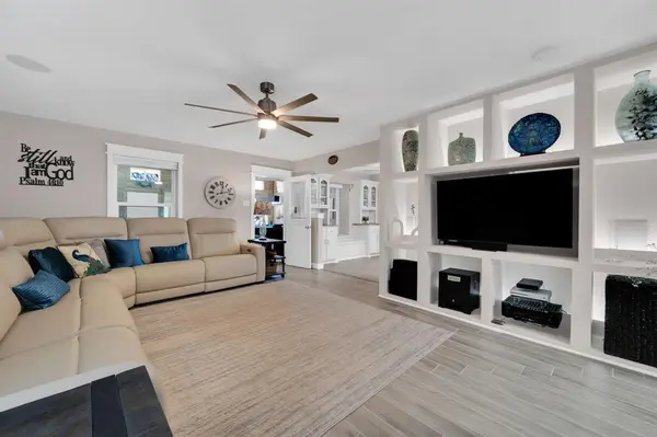 Waxahachie, TX 75165,214 Twin Lakes Drive