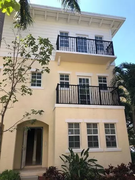 610 SW 1st Ter, Pompano Beach, FL 33060