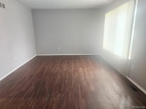 Oak Park, MI 48237,15100 W 9 Mile RD