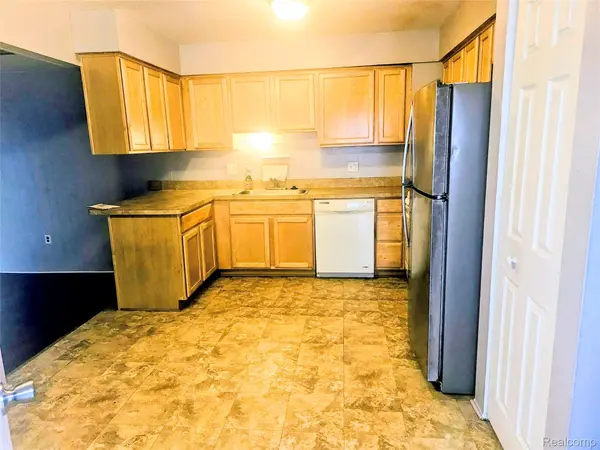 Oak Park, MI 48237,15100 W 9 Mile RD