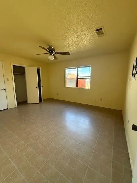 Killeen, TX 76543,2611 Traverse Drive