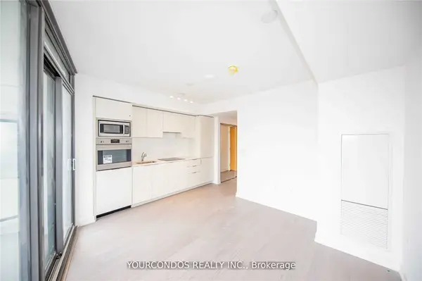 Toronto C01, ON M4Y 0G4,11 Wellesley ST W #912