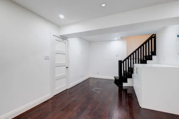 36 Thyra AVE #Lower, Toronto E03, ON M4C 5G5