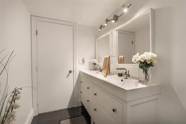 Pompano Beach, FL 33069,2206 S Cypress Bend Dr #803