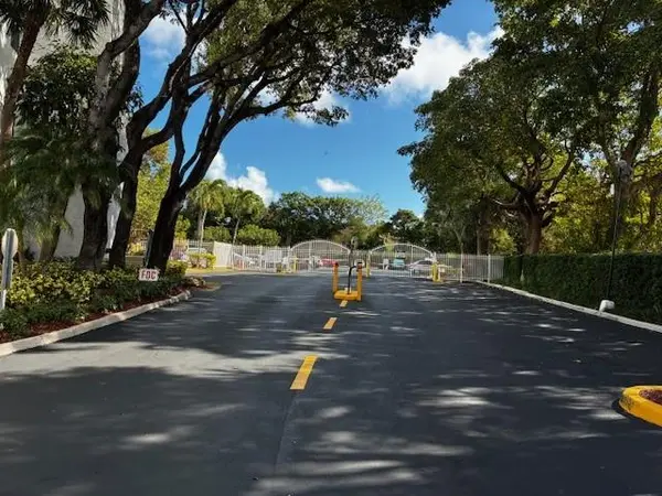 Fort Lauderdale, FL 33311,1800 N Andrews Ave #2I