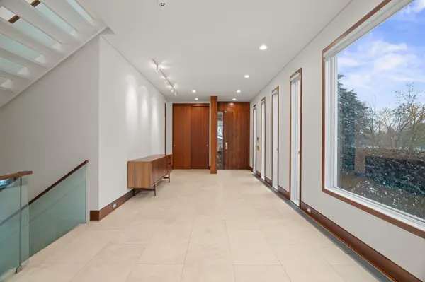 Markham, ON L3T 3A7,33 Fairway Heights DR