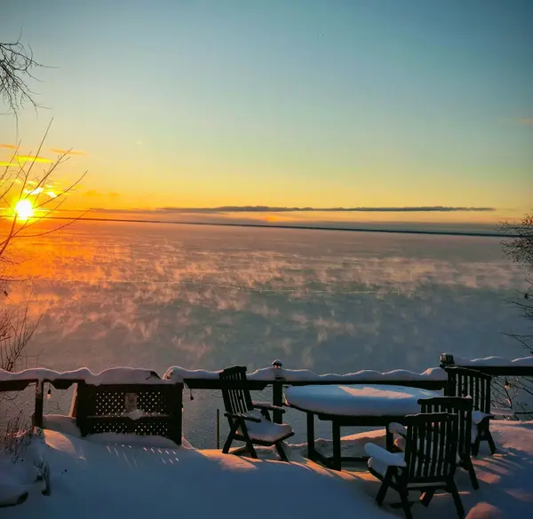 Oro-medonte, ON L0L 1T0,17 Stanley AVE