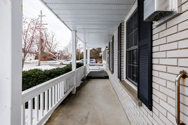 Clearview, ON L0M 1S0,207 Christopher ST