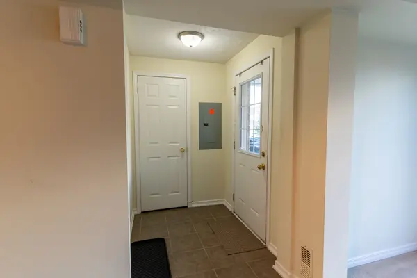 Barrie, ON L4M 0G2,175 Stanley ST ##33 / #34