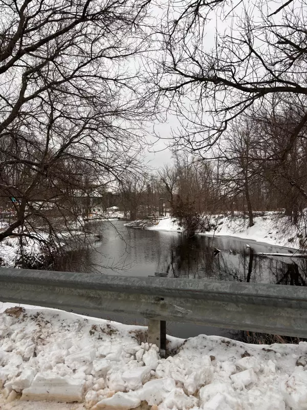 Frontenac, ON K0H 1B0,1022 Bridge ST