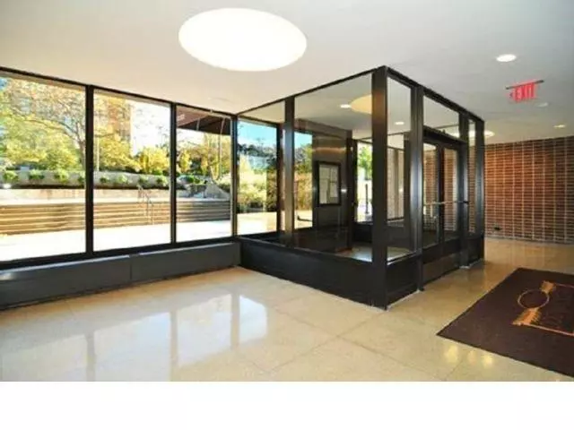 Brooklyn, NY 11207,12205 Flatlands AVE #8FL