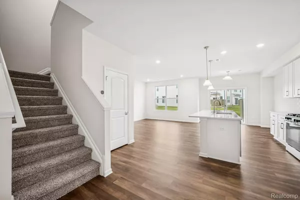 Saline, MI 48176,1905 Salt Springs DR