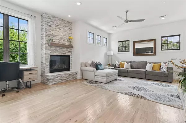 Dallas, TX 75214,5065 Gaston Avenue #101