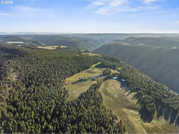 Wallowa, OR 97885,83584 TROY RD