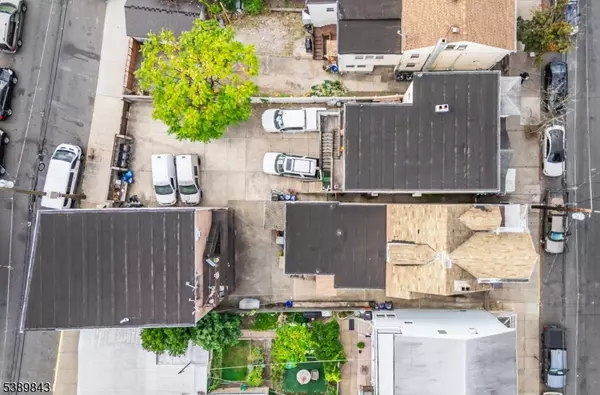 Newark City, NJ 07105,22 Nichols St