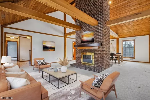 Chatham Twp., NJ 07928,80 Spring Valley Rd