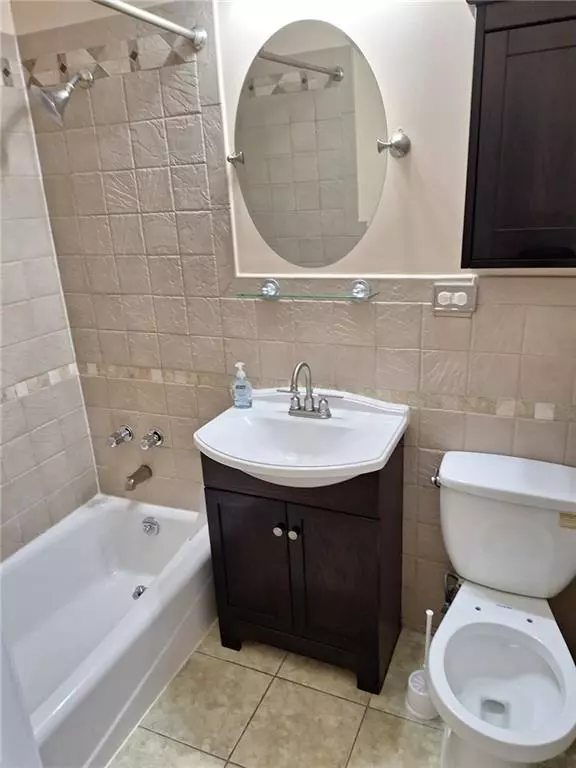 Brooklyn, NY 11207,12205 Flatlands AVE #8FL