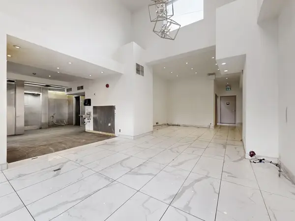 Toronto C09, ON M4W 2B4,406 Summerhill AVE