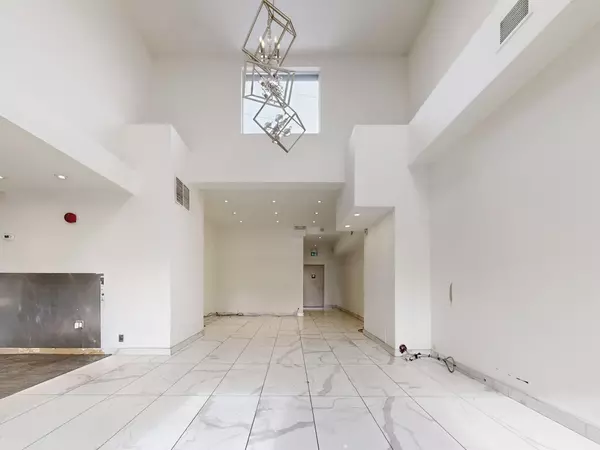 Toronto C09, ON M4W 2B4,406 Summerhill AVE