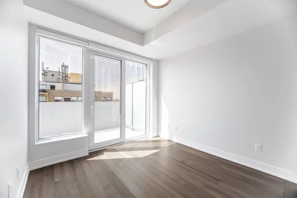 Toronto C04, ON M6B 2Y9,2525 Bathurst ST #1105