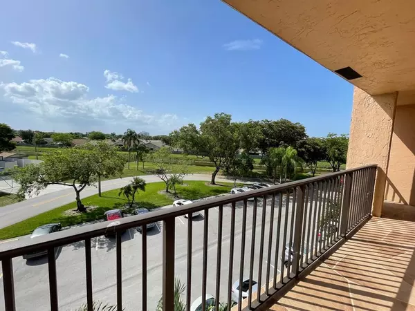 Sunrise, FL 33322,10444 NW 30th Ct #409