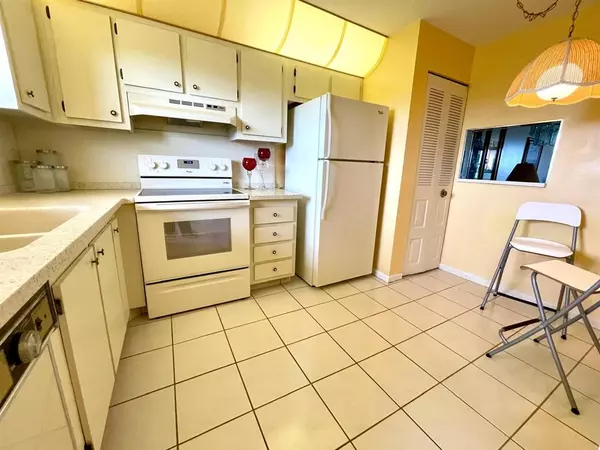 Sunrise, FL 33322,10444 NW 30th Ct #409