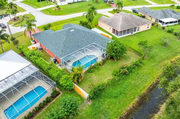 Port St Lucie, FL 34984,631 SE Stow Terrace