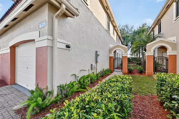 Weston, FL 33332,3932 Mango Dr