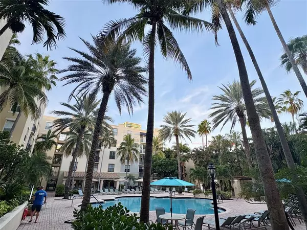 780 S Sapodilla Ave #306, West Palm Beach, FL 33401