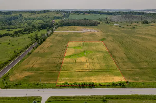 1499 Tay Point RD, Penetanguishene, ON L9M 2C8