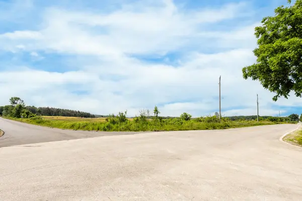 1511 Tay Point RD, Penetanguishene, ON L9M 2C8