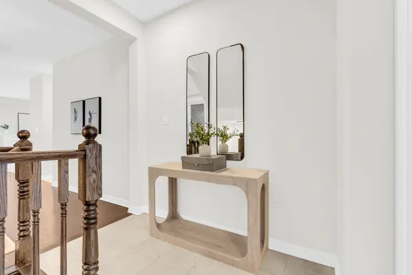 Milton, ON L9E 1M5,1344 ROSE WAY