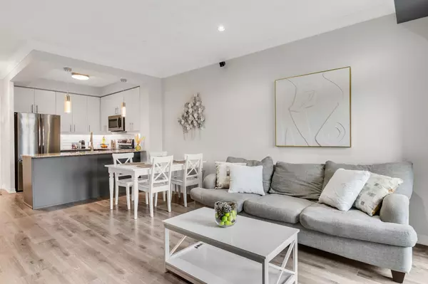 Toronto W07, ON M8Y 4H7,245 Dalesford RD #303