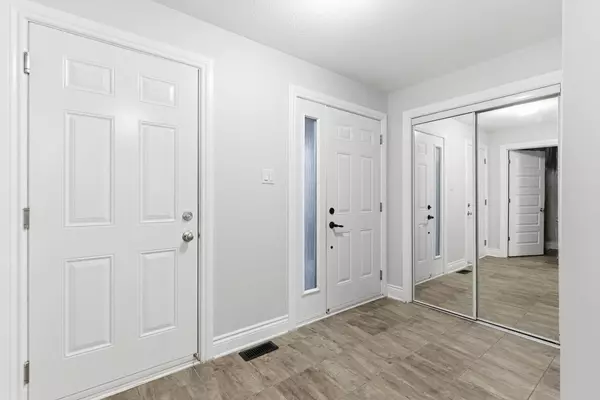 Cornwall, ON K6H 4N1,1154 Clement CT