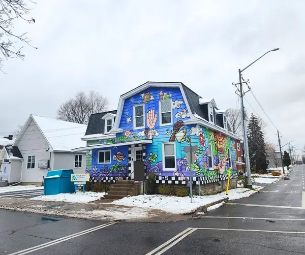 101 Third ST W, Cornwall, ON K6J 2N9