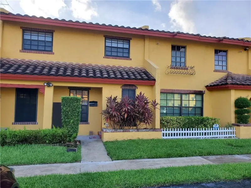 2743 NW 47th Ter #604, Lauderdale Lakes, FL 33313