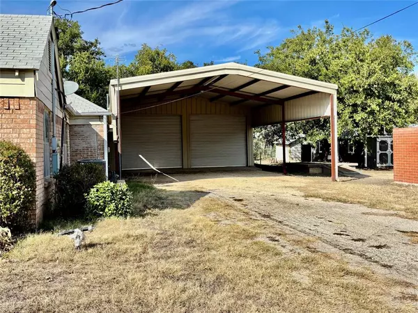 Coleman, TX 76834,702 W Walnut Street