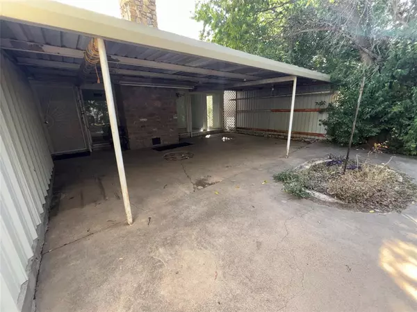 Coleman, TX 76834,702 W Walnut Street