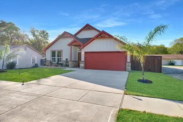 White Settlement, TX 76108,8321 raymond Avenue