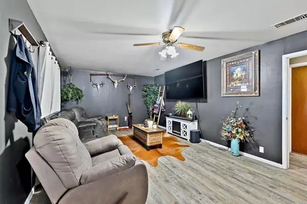 Bowie, TX 76230,1207 Pebble Street