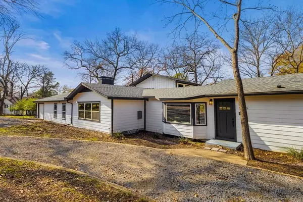 Mabank, TX 75156,2155 Hickory Trace