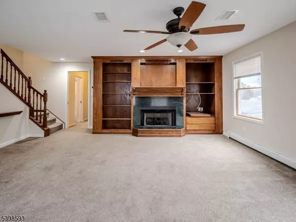 Sussex Boro, NJ 07461,48a Unionville Ave C #C