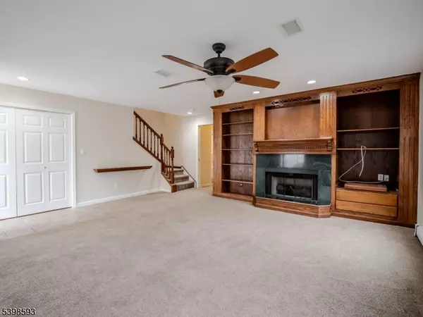 Sussex Boro, NJ 07461,48a Unionville Ave C #C