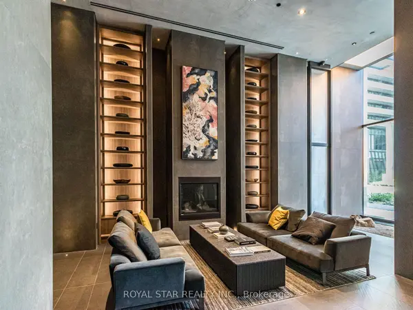 Toronto C08, ON M4Y 0J1,55 Charles ST E #1305