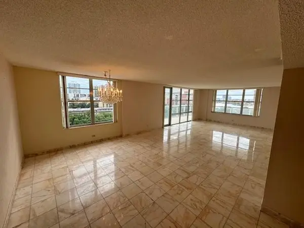 Sunny Isles Beach, FL 33160,230 174th St #814